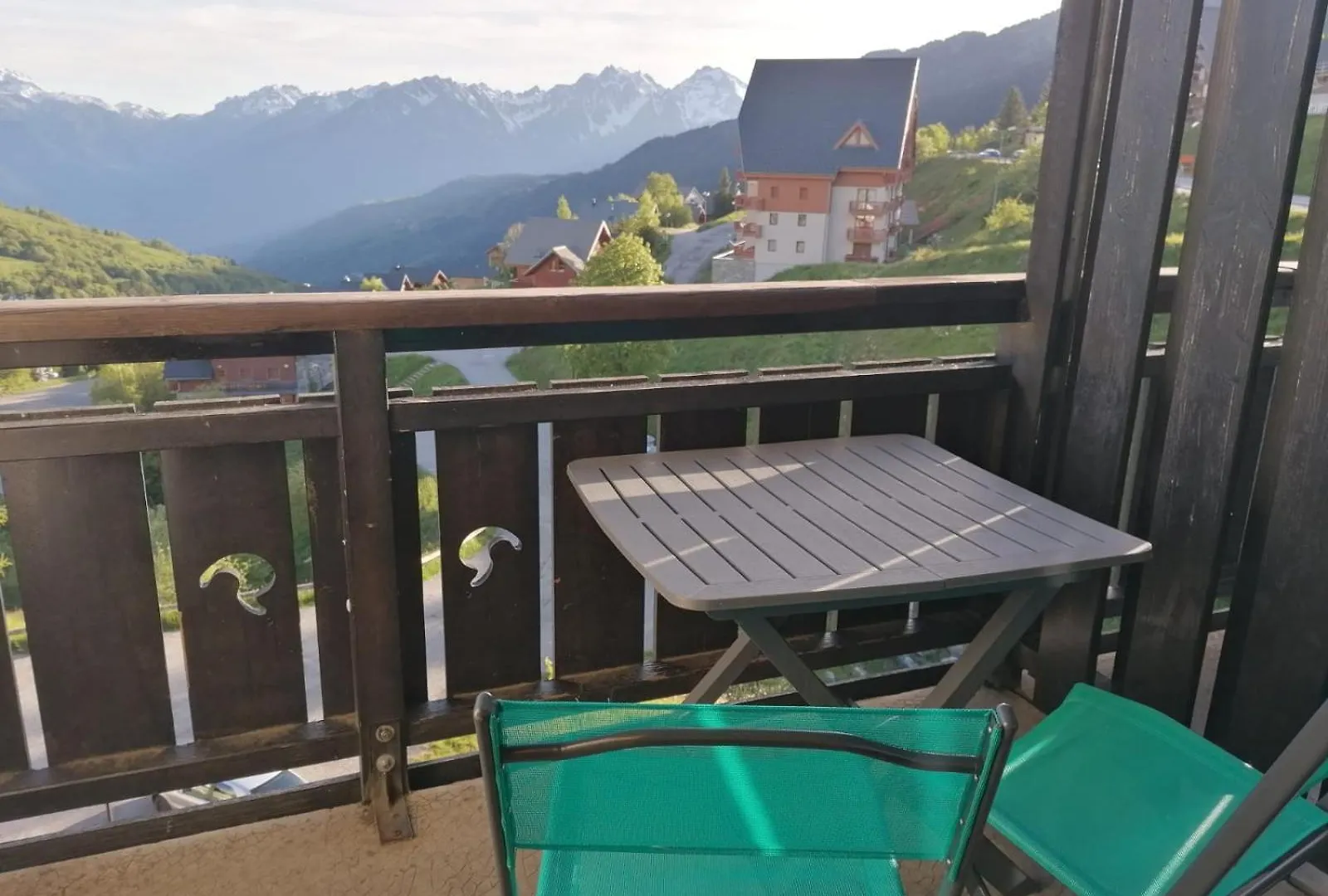 Apartament Plein Sud, Grande Piece De Vie, Vue Imprenable Sur Les Montagnes Et Parking Couvert Prive