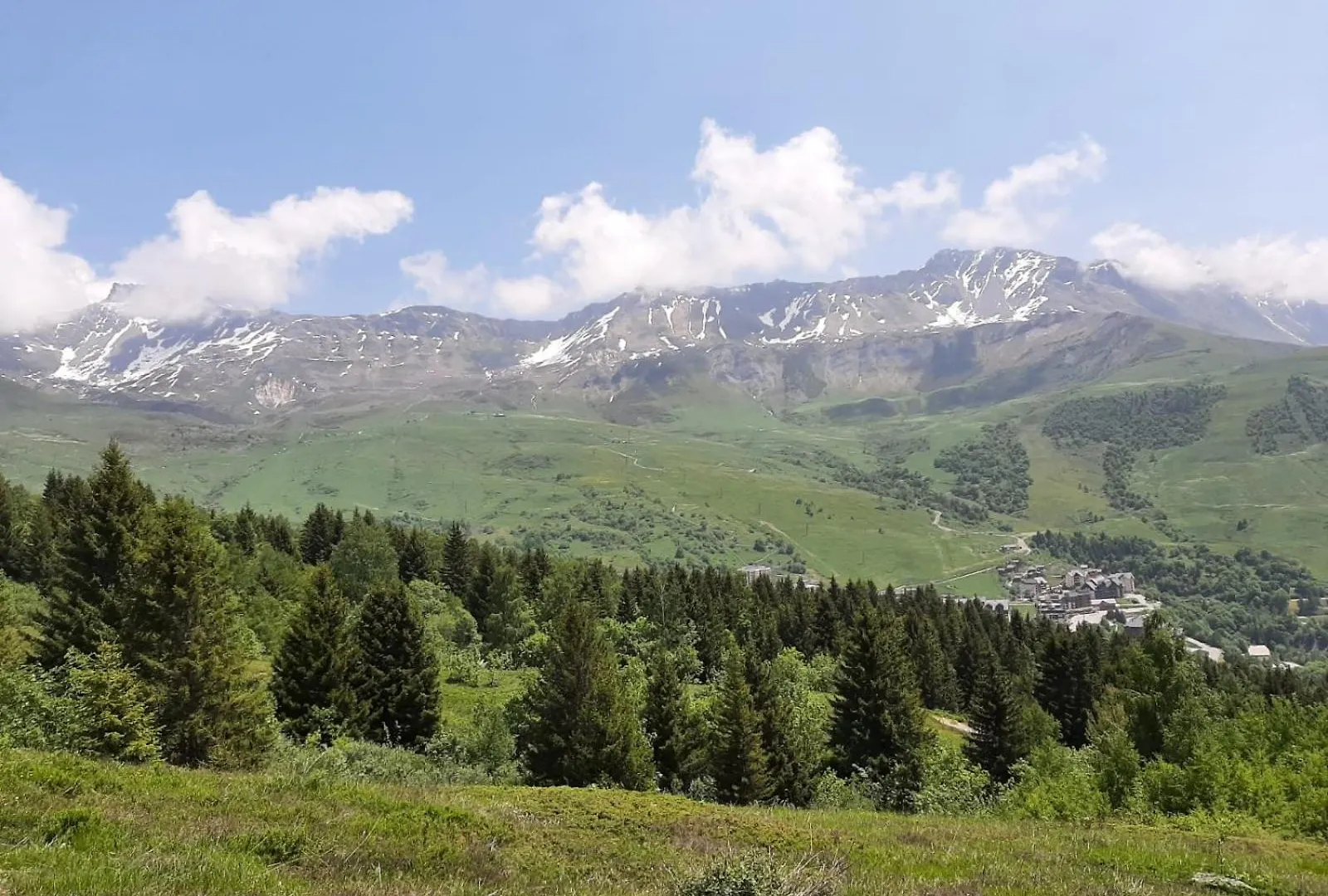 Plein Sud, Grande Piece De Vie, Vue Imprenable Sur Les Montagnes Et Parking Couvert Prive 0*, Saint-François-Longchamp Francja